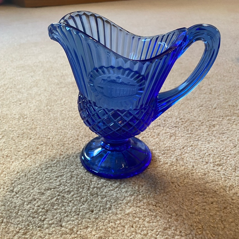 Vintage Blue Fostoria Avon Mount Vernon George Washington Creamer